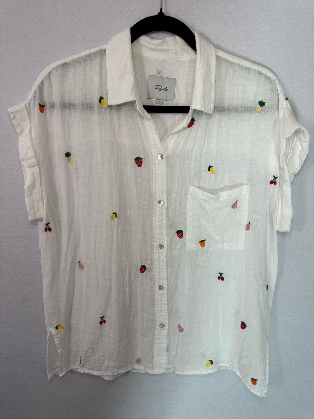 Rails White Linen Sleeveless Shirt With Embroidered Fruit